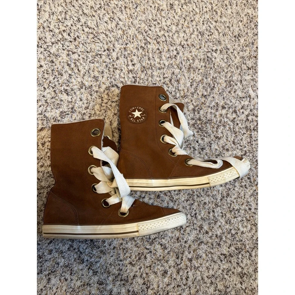 Converse All Star Chuck Taylor Fall Bev‎ Suede Extra High Women's Size 9 New